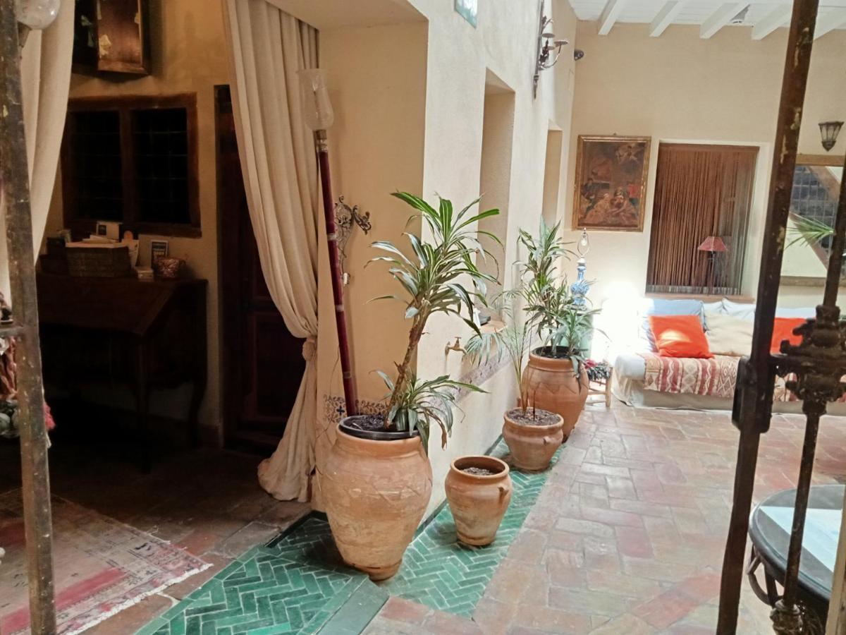 Hostal Casa Del Buen Viaje, Seville